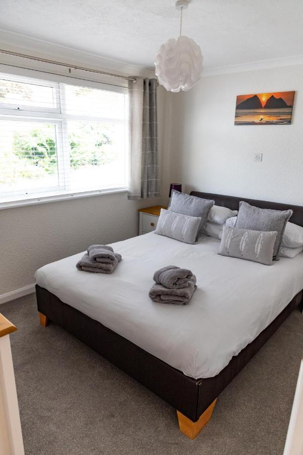 2 Chatsworth Riverscape Apartments - Peaceful Apartment In Great Location With Free Parking Overlooking The Gannel Just A Short Walk From Newquays Incredible Beaches And Local Amenities 뉴키 외부 사진