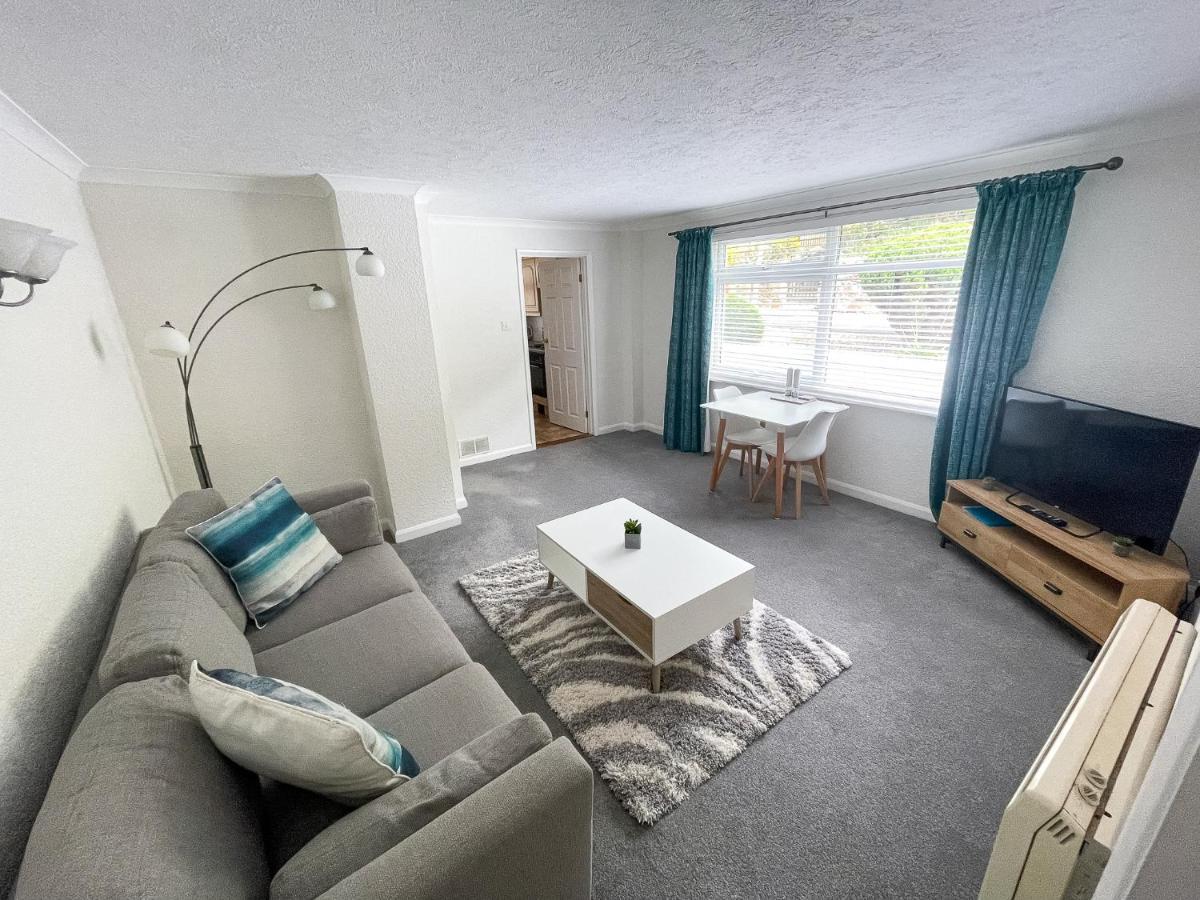 2 Chatsworth Riverscape Apartments - Peaceful Apartment In Great Location With Free Parking Overlooking The Gannel Just A Short Walk From Newquays Incredible Beaches And Local Amenities 뉴키 외부 사진
