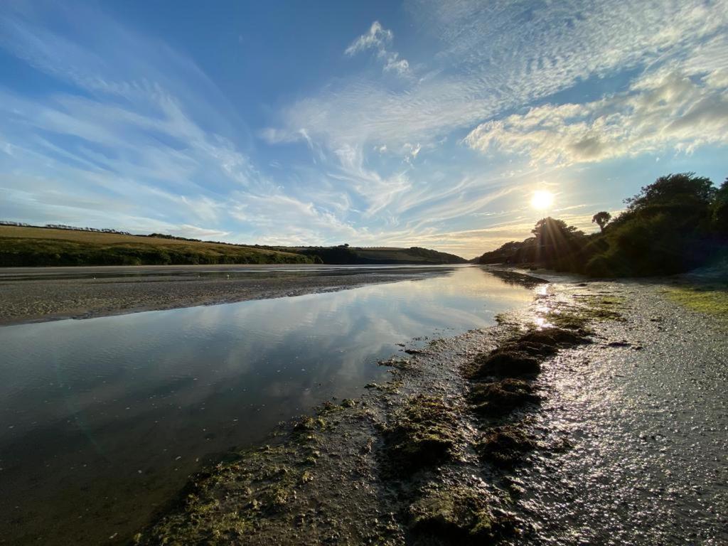 2 Chatsworth Riverscape Apartments - Peaceful Apartment In Great Location With Free Parking Overlooking The Gannel Just A Short Walk From Newquays Incredible Beaches And Local Amenities 뉴키 외부 사진