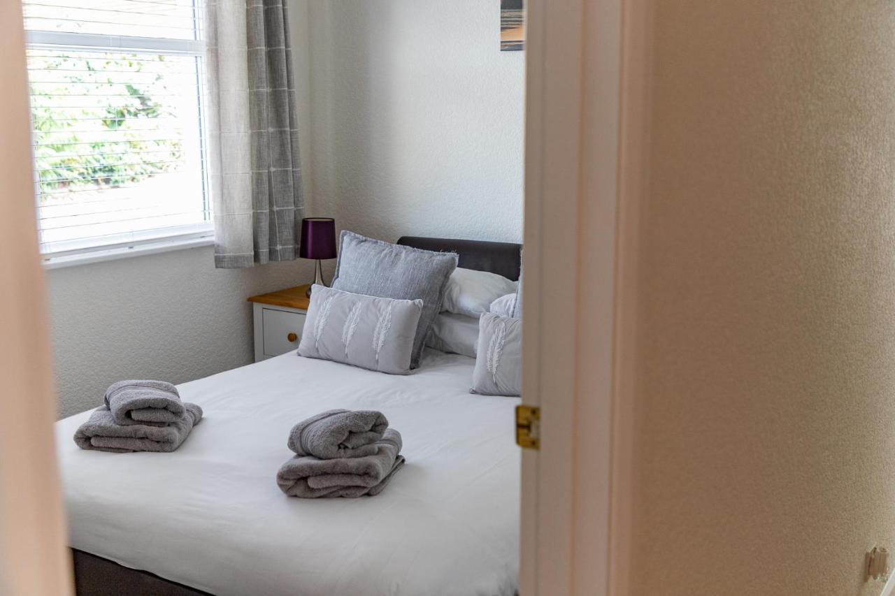 2 Chatsworth Riverscape Apartments - Peaceful Apartment In Great Location With Free Parking Overlooking The Gannel Just A Short Walk From Newquays Incredible Beaches And Local Amenities 뉴키 외부 사진